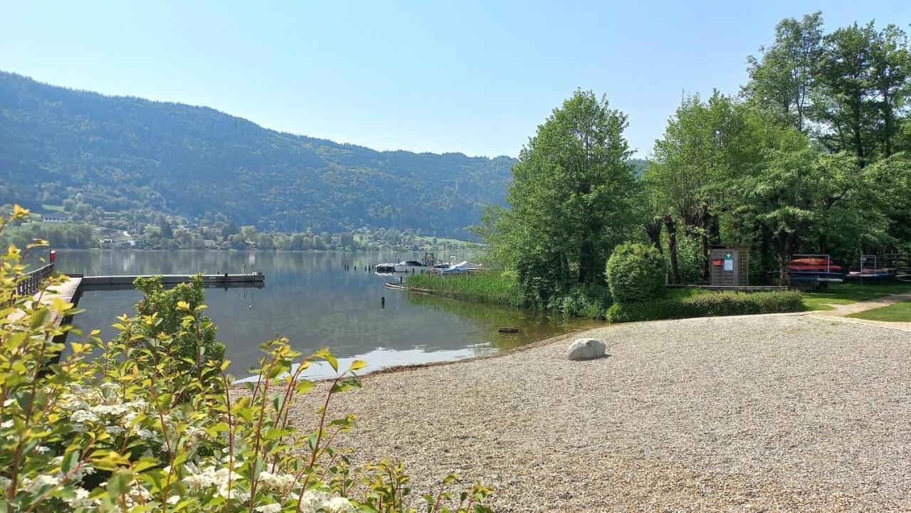 Kaspar Haus Kmb Seeblick Appartement Am Ossiacher See Mit Direktem Seezugang, Hallenbad Bodensdorf Eksteriør billede