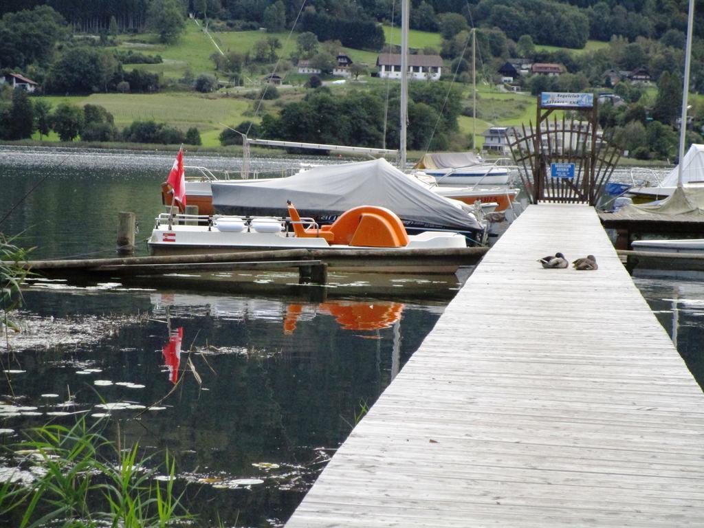 Kaspar Haus Kmb Seeblick Appartement Am Ossiacher See Mit Direktem Seezugang, Hallenbad Bodensdorf Eksteriør billede