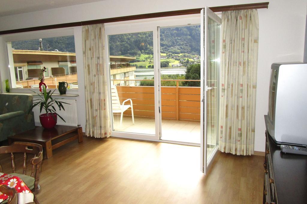 Kaspar Haus Kmb Seeblick Appartement Am Ossiacher See Mit Direktem Seezugang, Hallenbad Bodensdorf Eksteriør billede